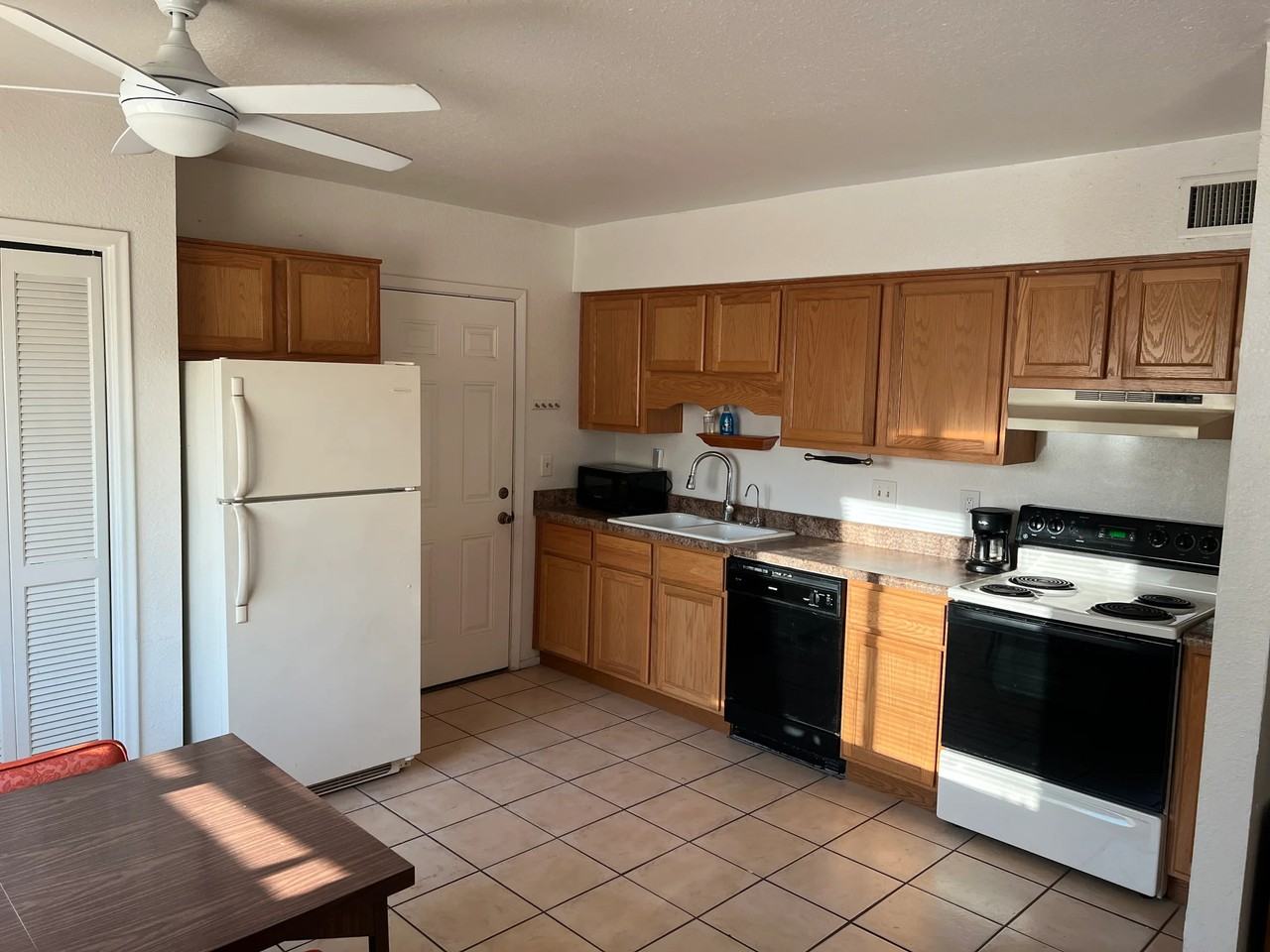 4350 N Hansa Pl - Photo 2 of 14