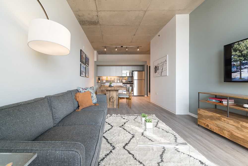 2213 N Washtenaw Ave #608 - Photo 3 of 6