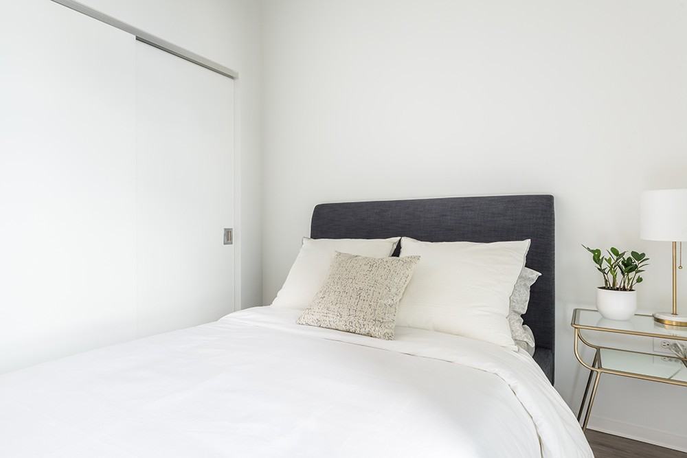 2213 N Washtenaw Ave #608 - Photo 5 of 6