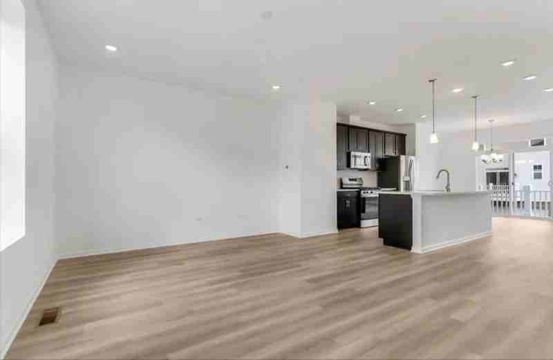 1486 Blaine St - Photo 5 of 19