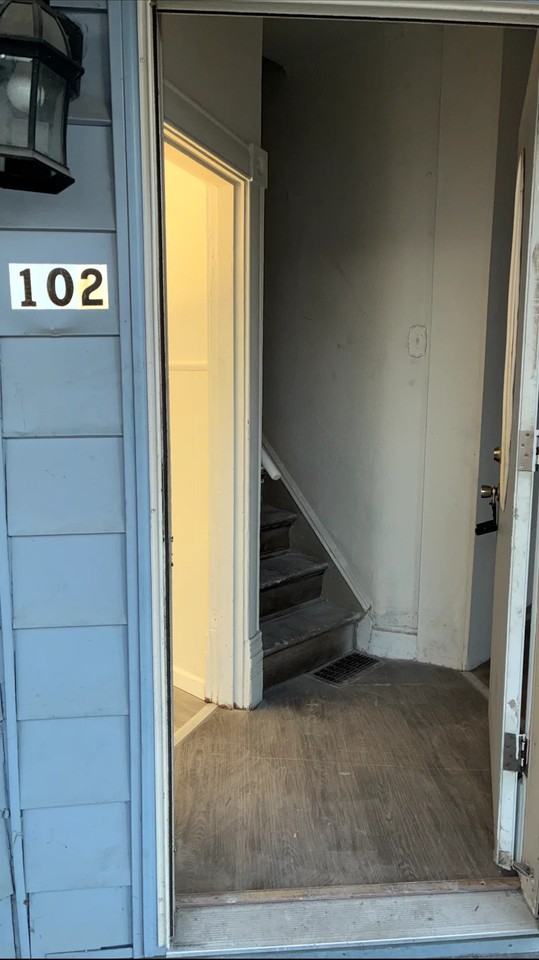 102 S 51st St - Photo 7 of 20