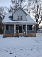 featured image of 637 W Packard St