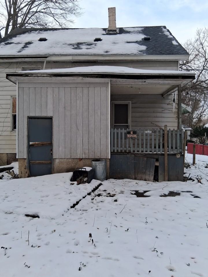 637 W Packard St - Photo 4 of 20