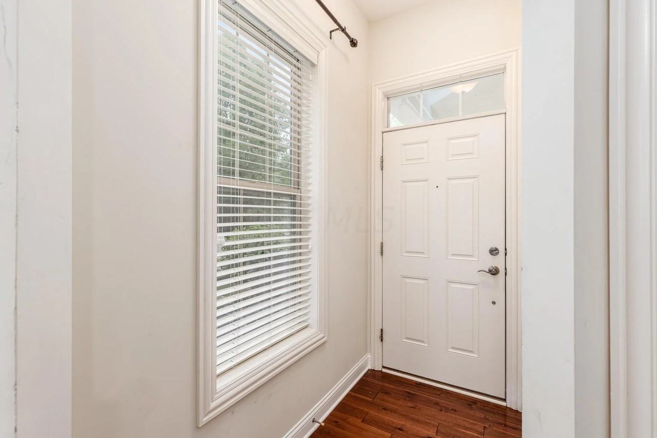 6684 Cooperstone Dr - Photo 3 of 30