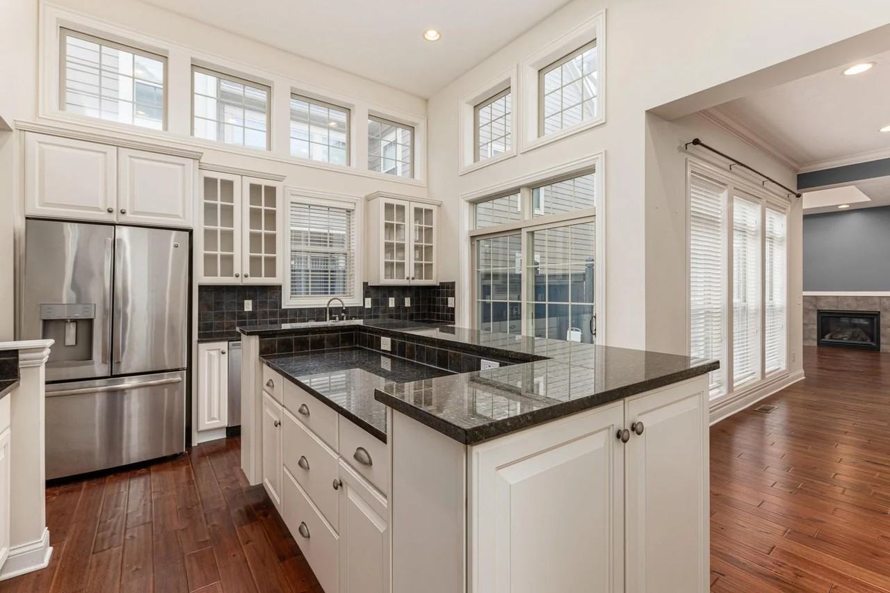 6684 Cooperstone Dr - Photo 7 of 30