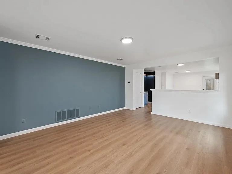 12016 Plains Valley Dr - Photo 2 of 10