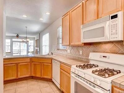 144 N Duquesne St - Photo 7 of 29