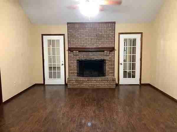 12448 Red Fox Dr - Photo 2 of 7