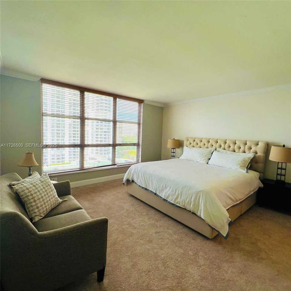 3600 Mystic Pointe Drive #1401 - Photo 2 of 20