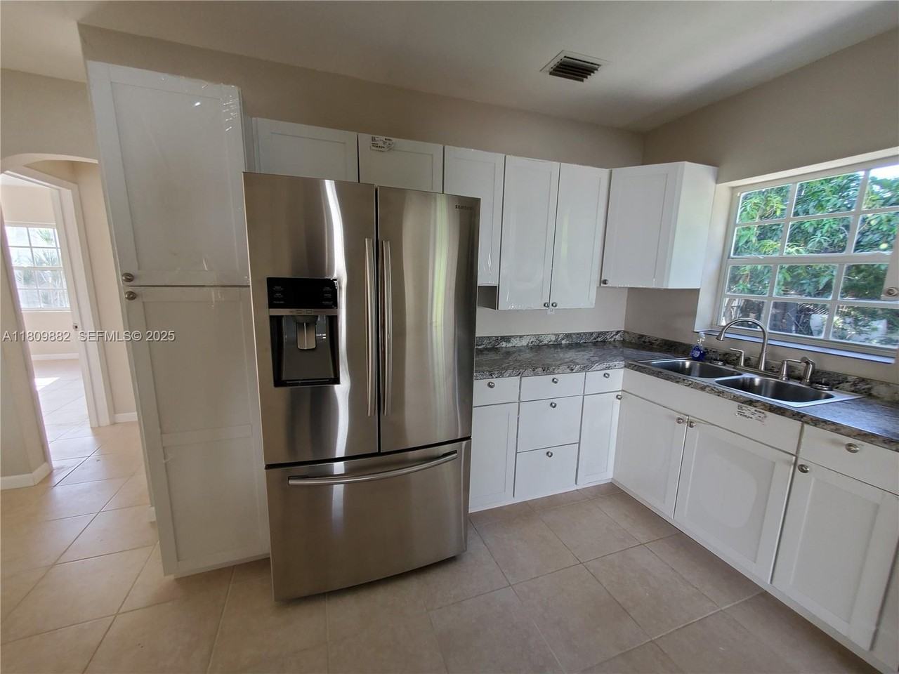 70 Northwest 33rd Street - Photo 6 of 48