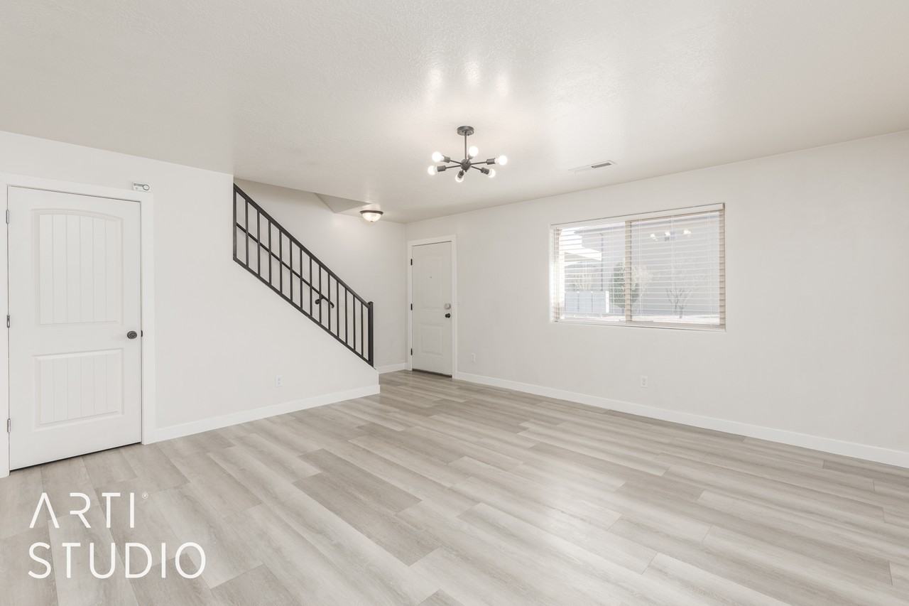 2801 E 450 N #326 - Photo 6 of 18