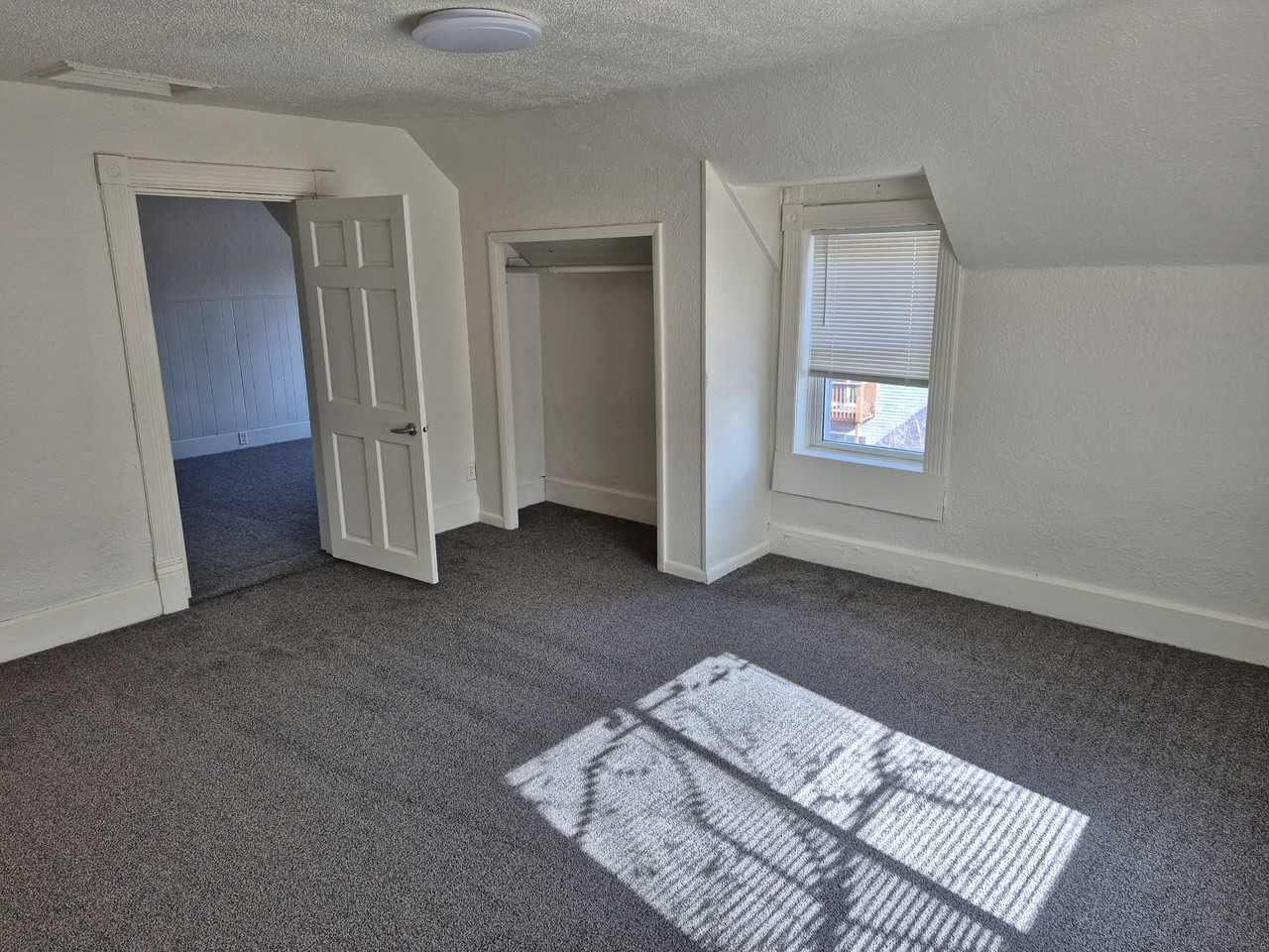 314 3rd Ave N #1 - Photo 4 of 9