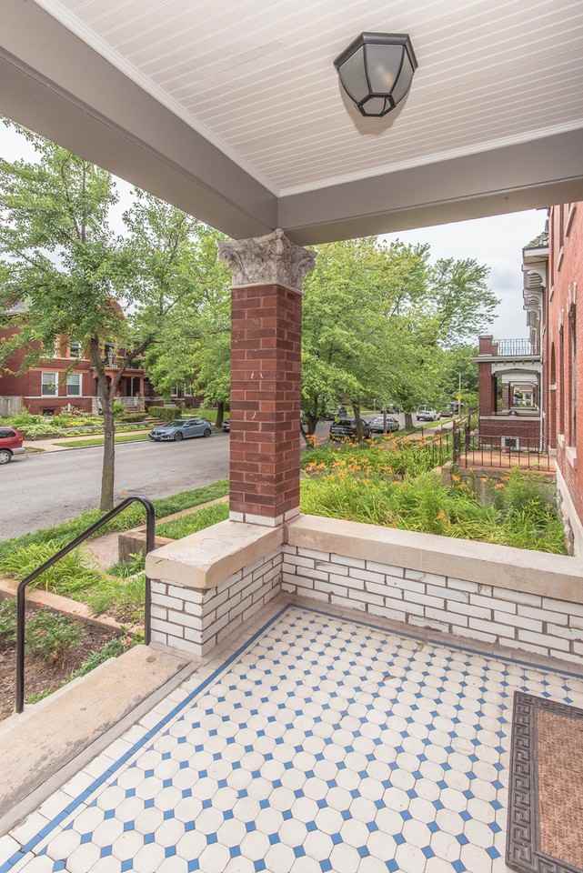 3615 Humphrey St #1st - Photo 4 of 15