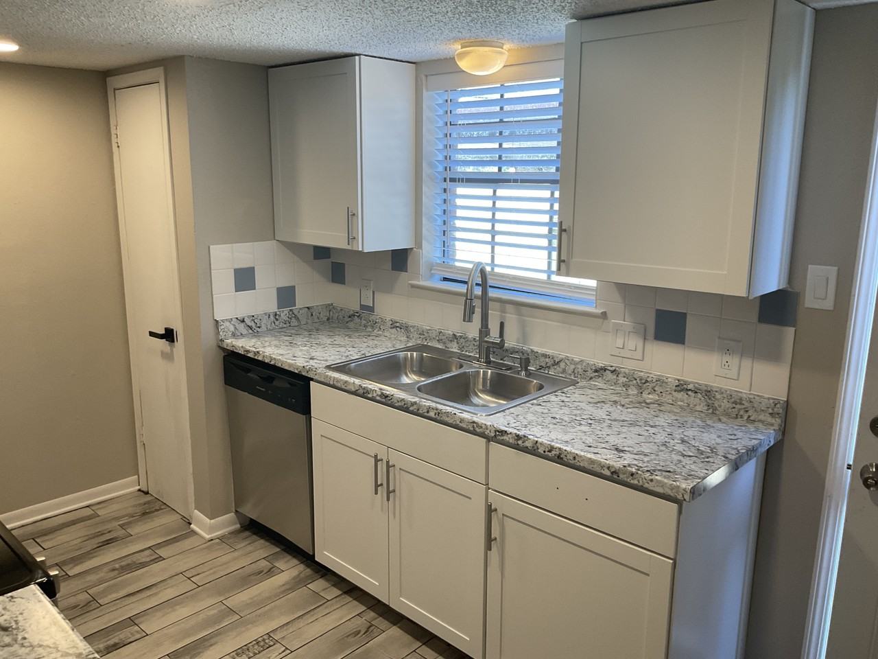 85 E Caldwood Dr #6 - Photo 3 of 7