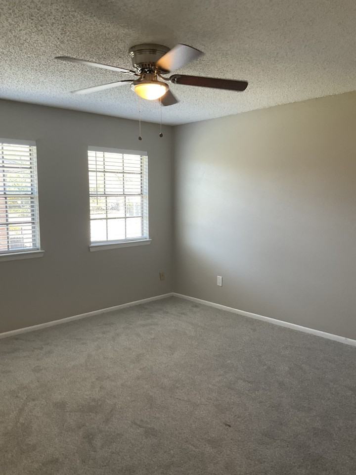 85 E Caldwood Dr #6 - Photo 7 of 7