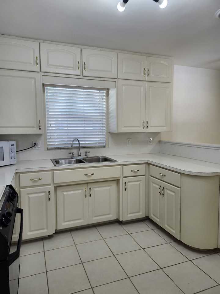 537 S Clayton Ave #NA - Photo 7 of 31