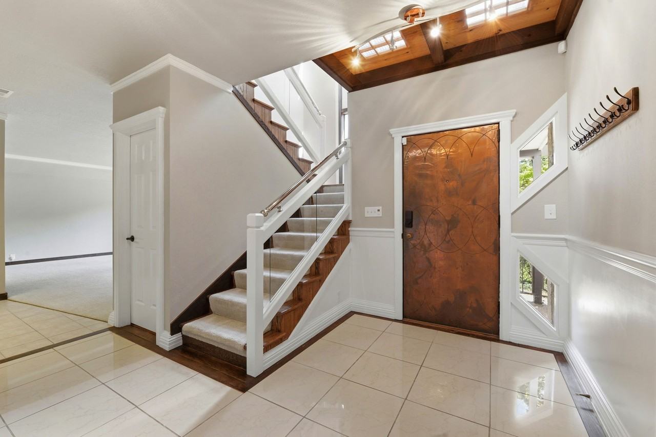 158 Los Robles Dr #NA - Photo 6 of 50