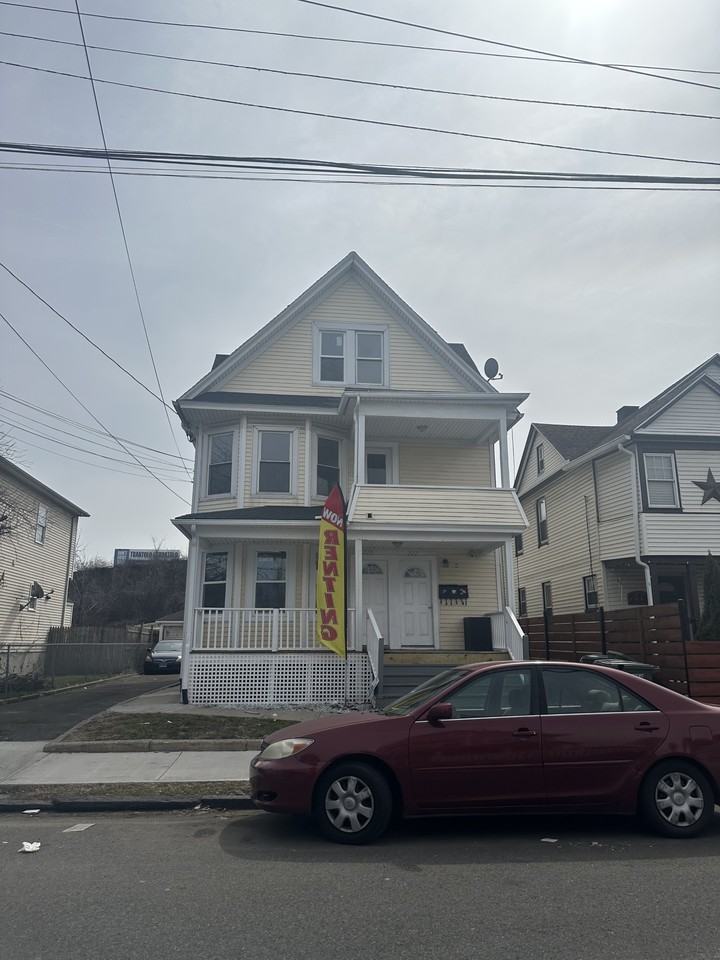 220222 Beardsley St #2ndFL
