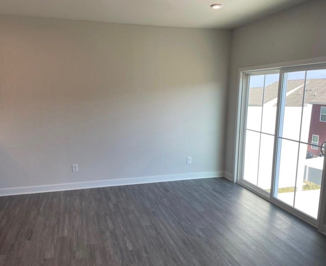 637 Exmoor Dr #637 - Photo 2 of 14