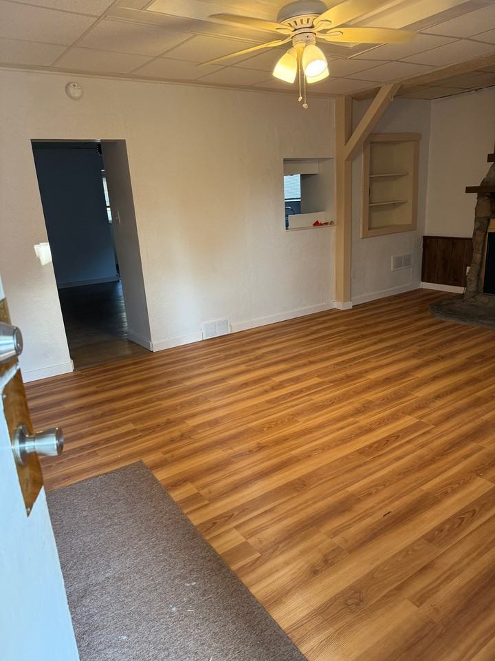 508 Lowry Ave - Photo 2 of 17