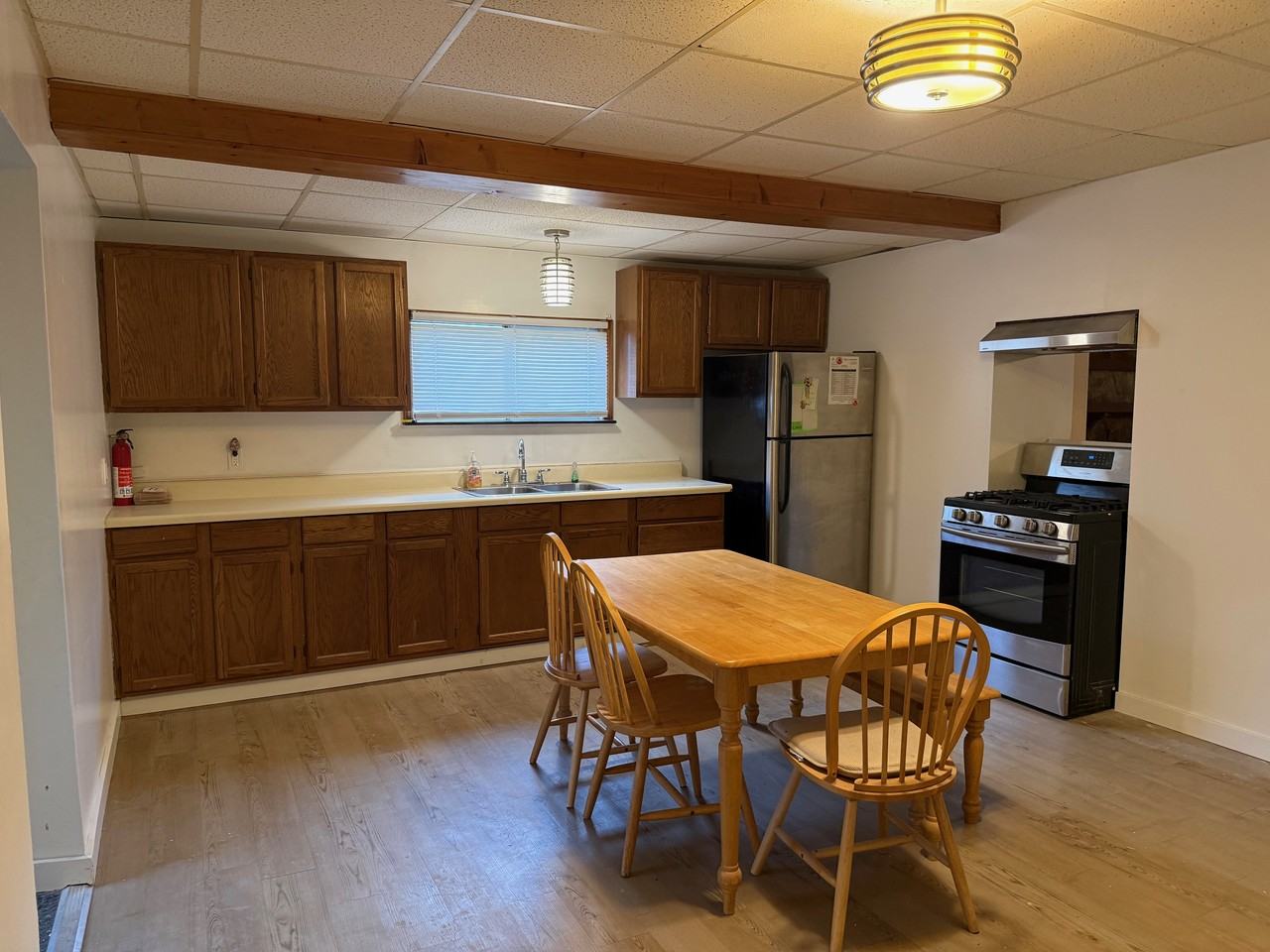 508 Lowry Ave - Photo 5 of 17