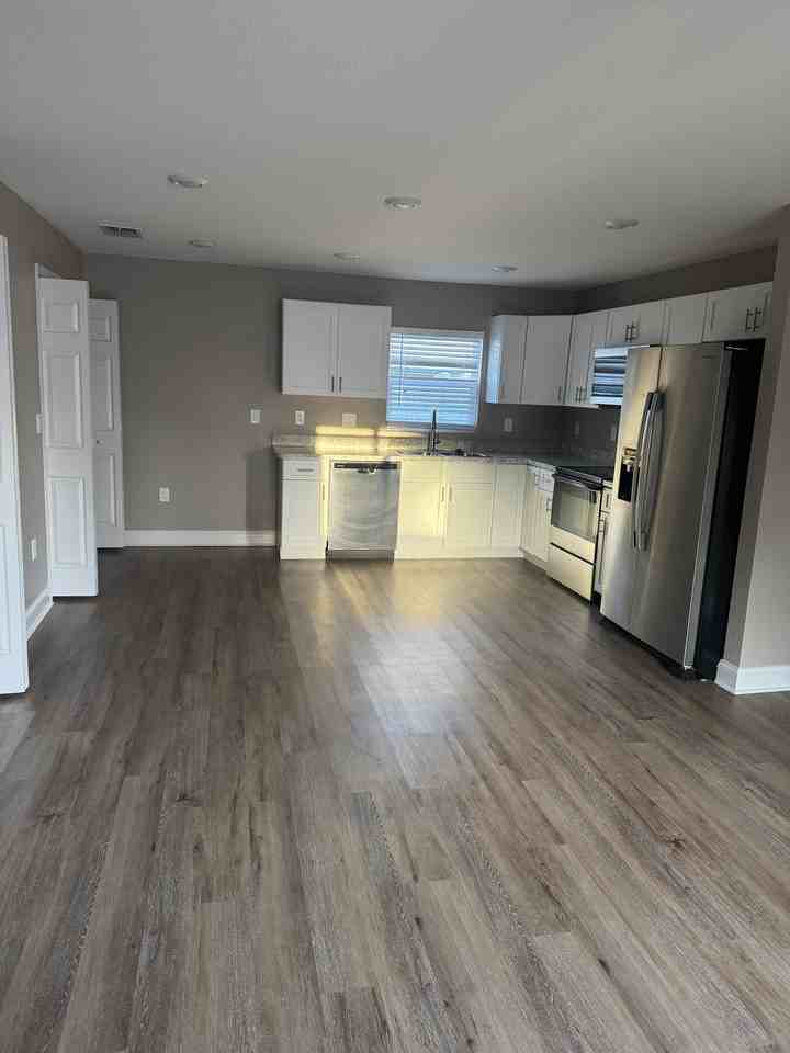 1149 Sycamore St #1149 - Photo 4 of 15