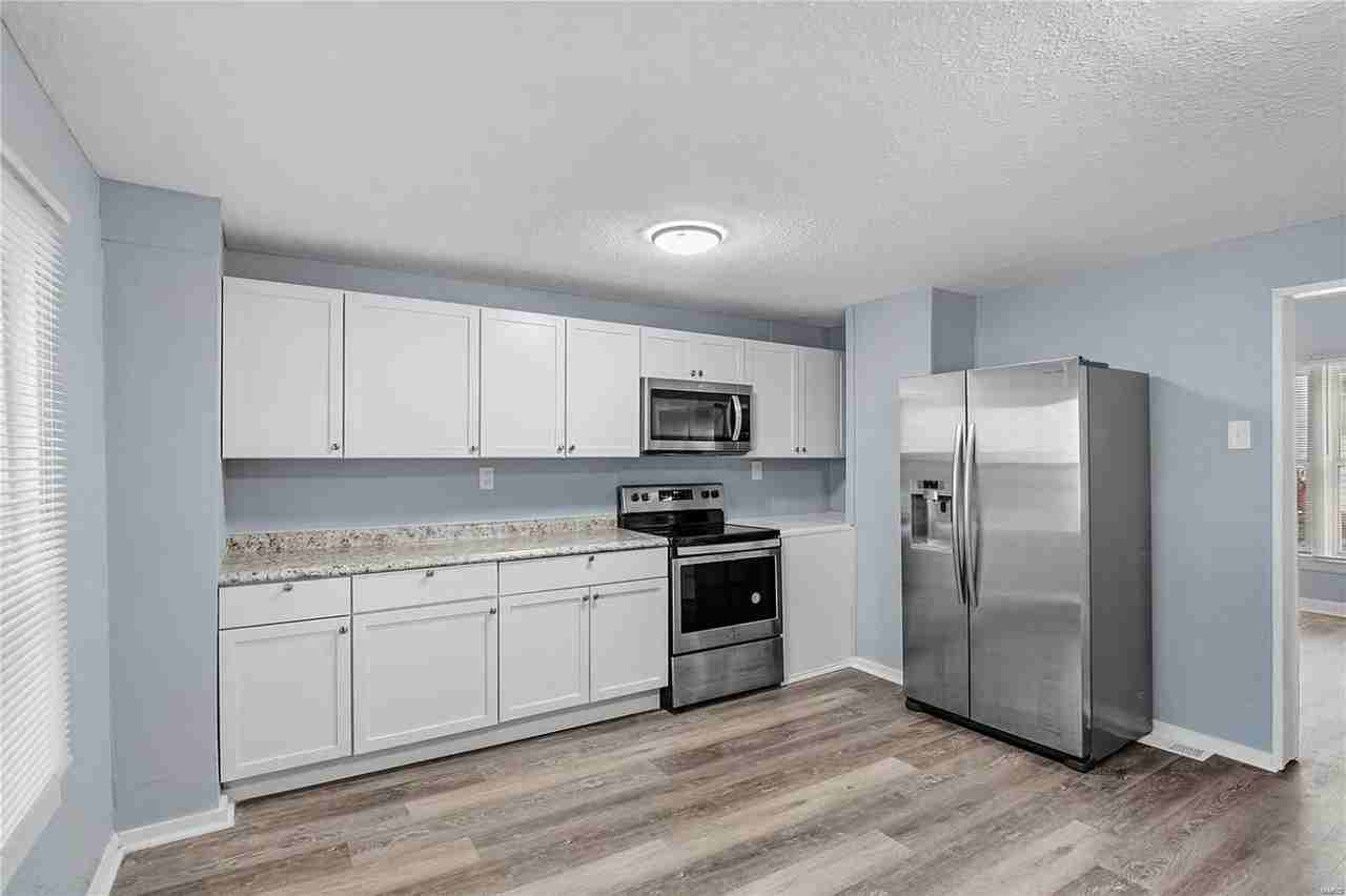 135 E Acton Ave #NA - Photo 6 of 23