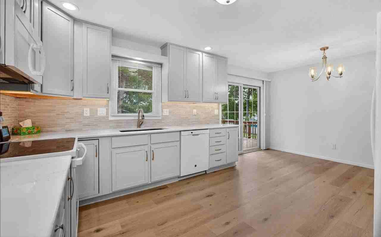 1203 Sunrise Cir #NA - Photo 2 of 21