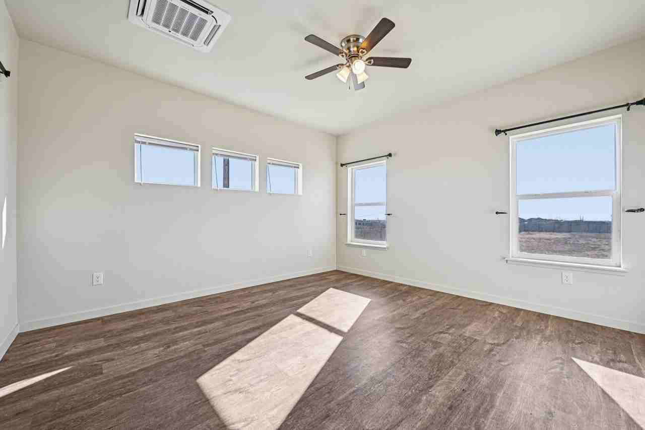 1672 E Purcell Blvd #NA - Photo 3 of 19