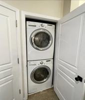 featured image of 998 Shetland Ln