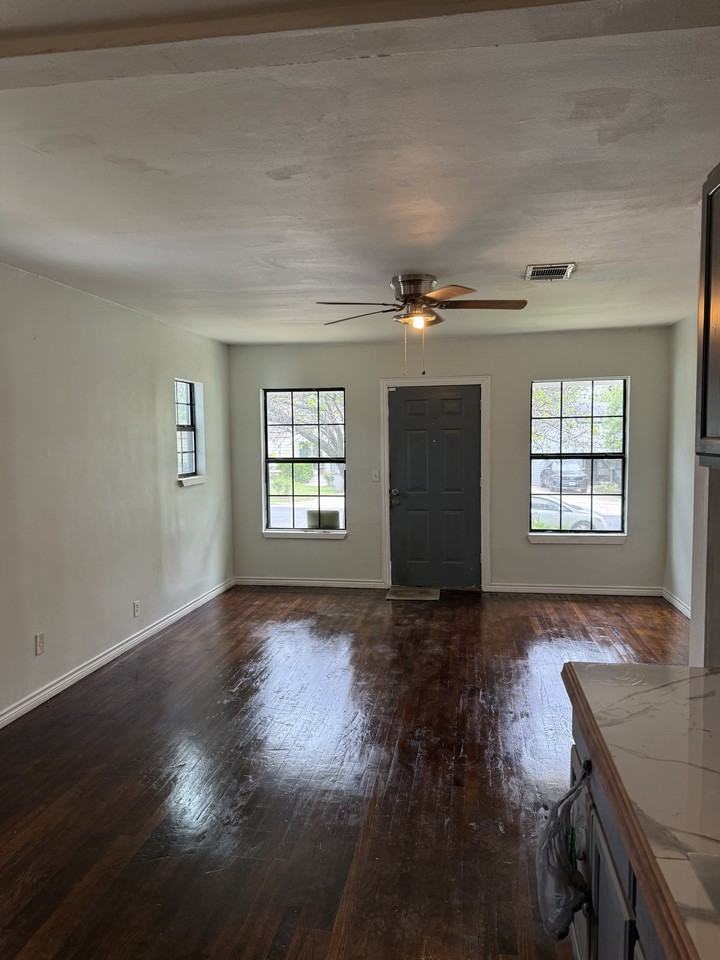 1521 Byrd Dr #NA - Photo 5 of 15