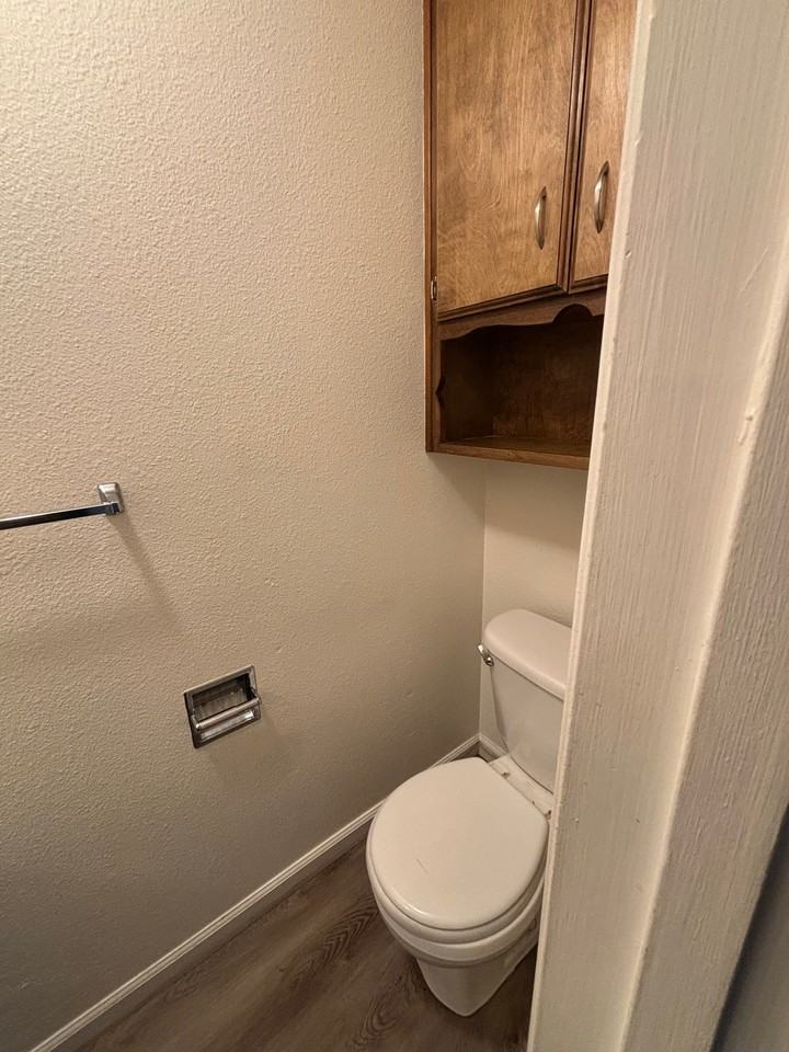 410 Pine St #1 - Photo 5 of 11