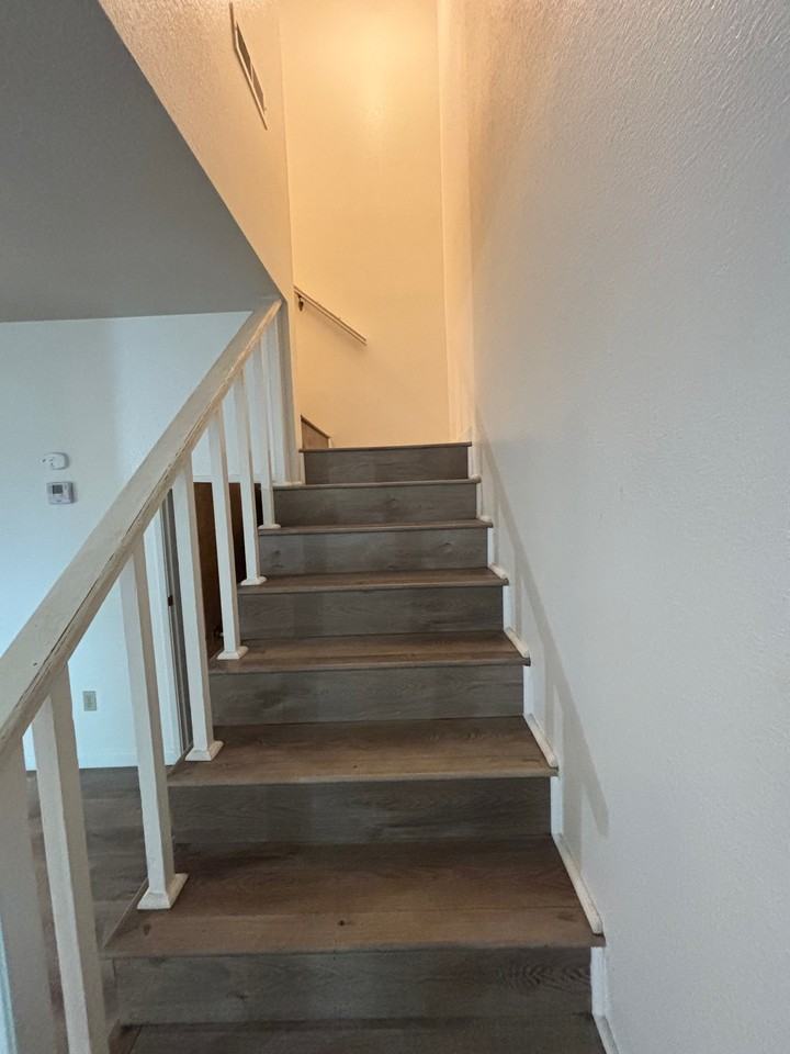 410 Pine St #1 - Photo 7 of 11