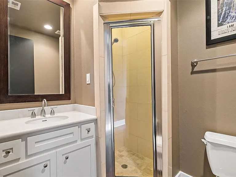 3419 Gillespie St #NA - Photo 4 of 20