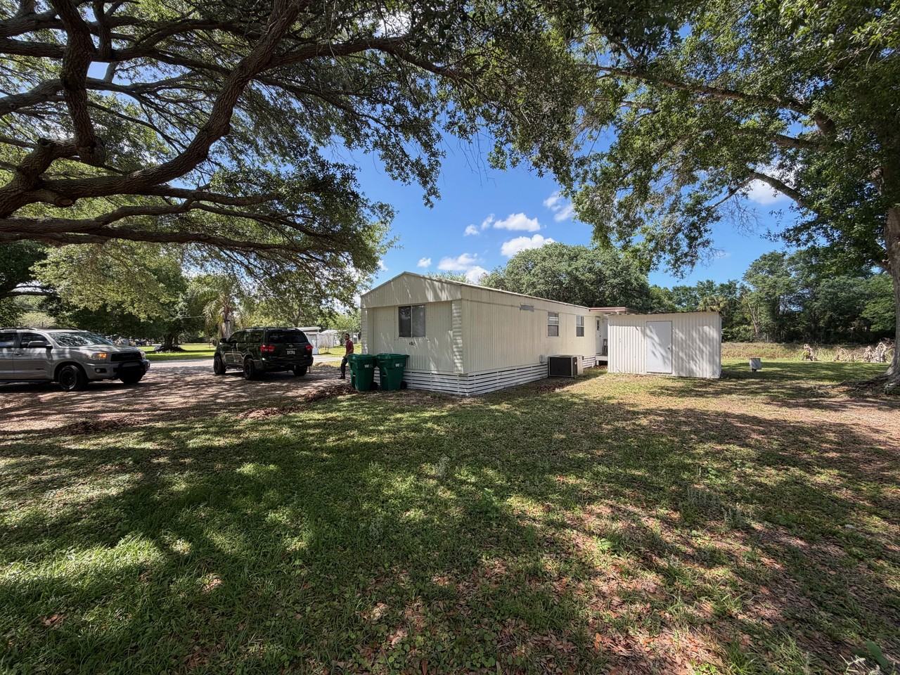 4865 Nw 27th St #NA - Photo 3 of 27