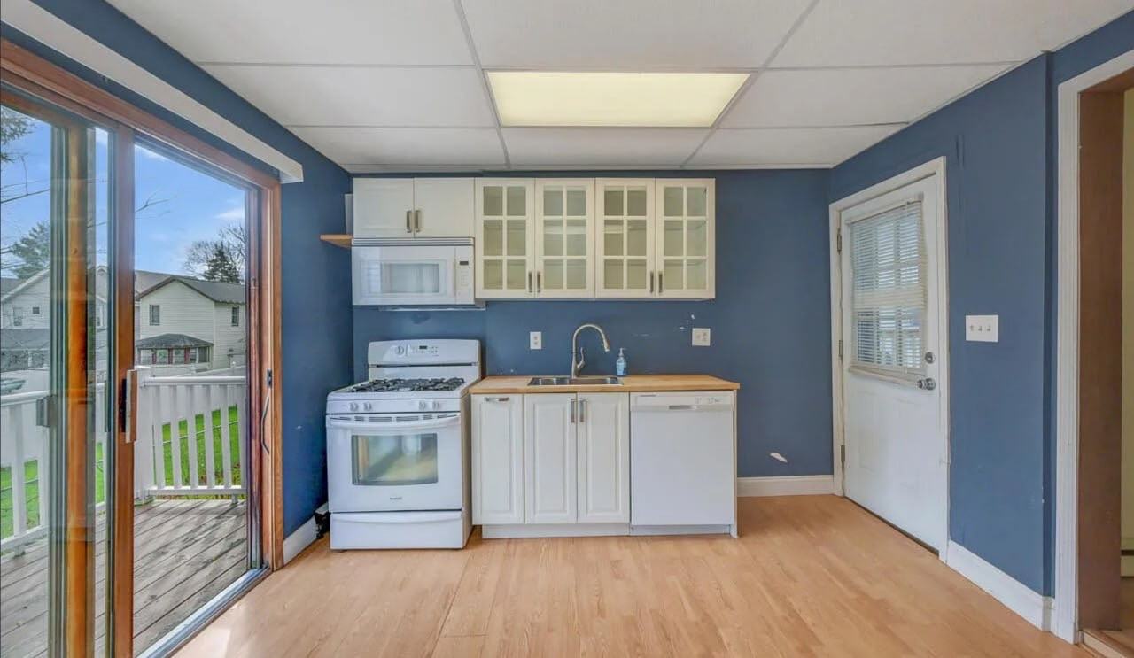 149 S Everett Ave #NA - Photo 2 of 50