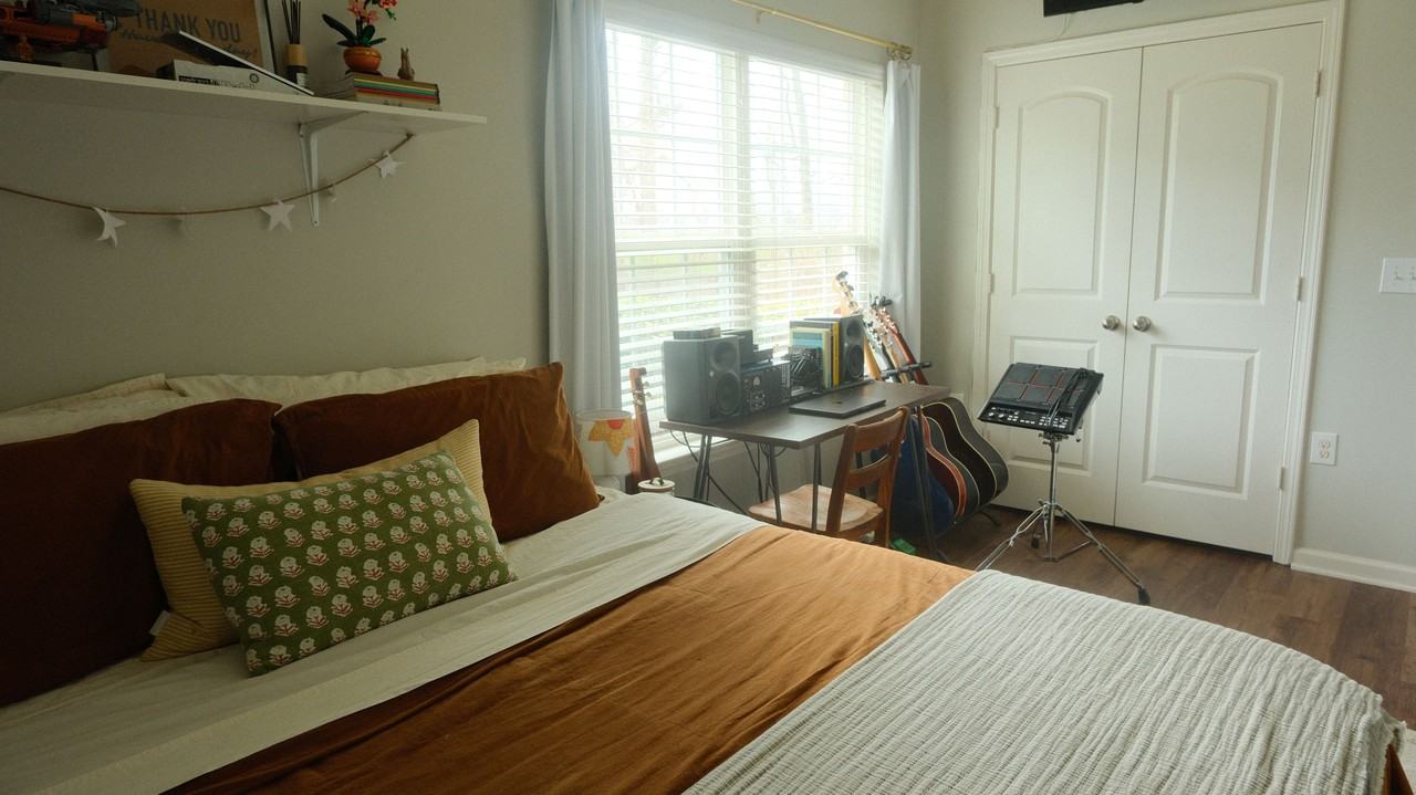 247 Eli Hartley Dr #103 - Photo 6 of 7