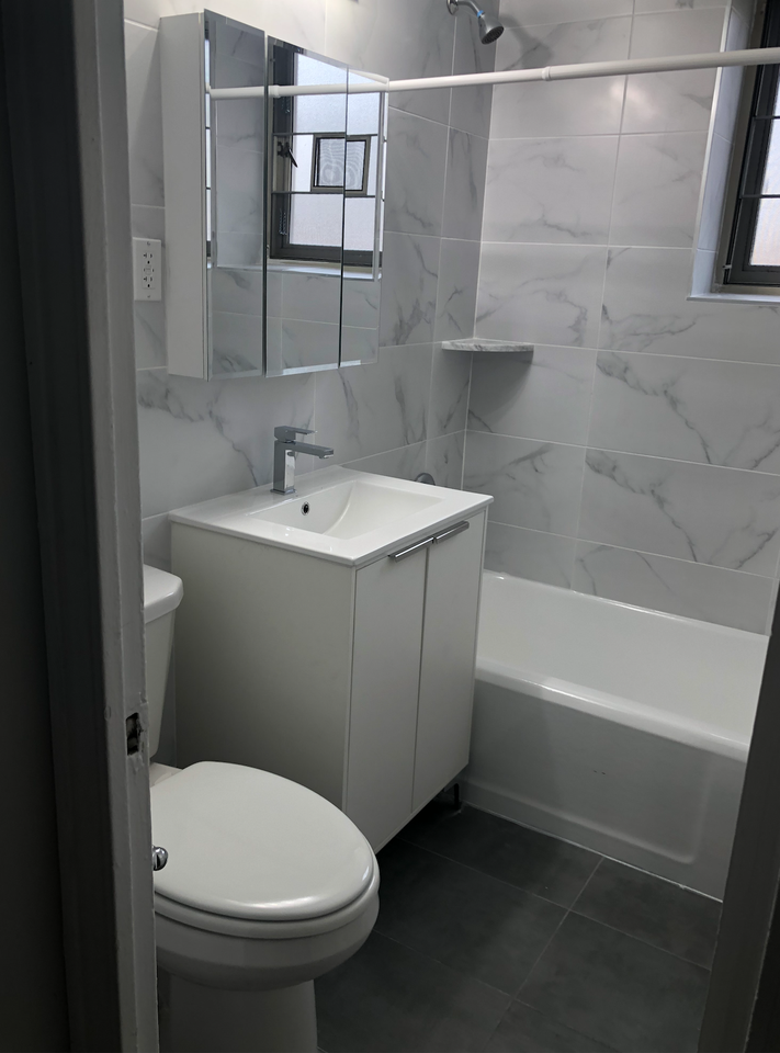 19425 64th Ave #1A - Photo 6 of 8