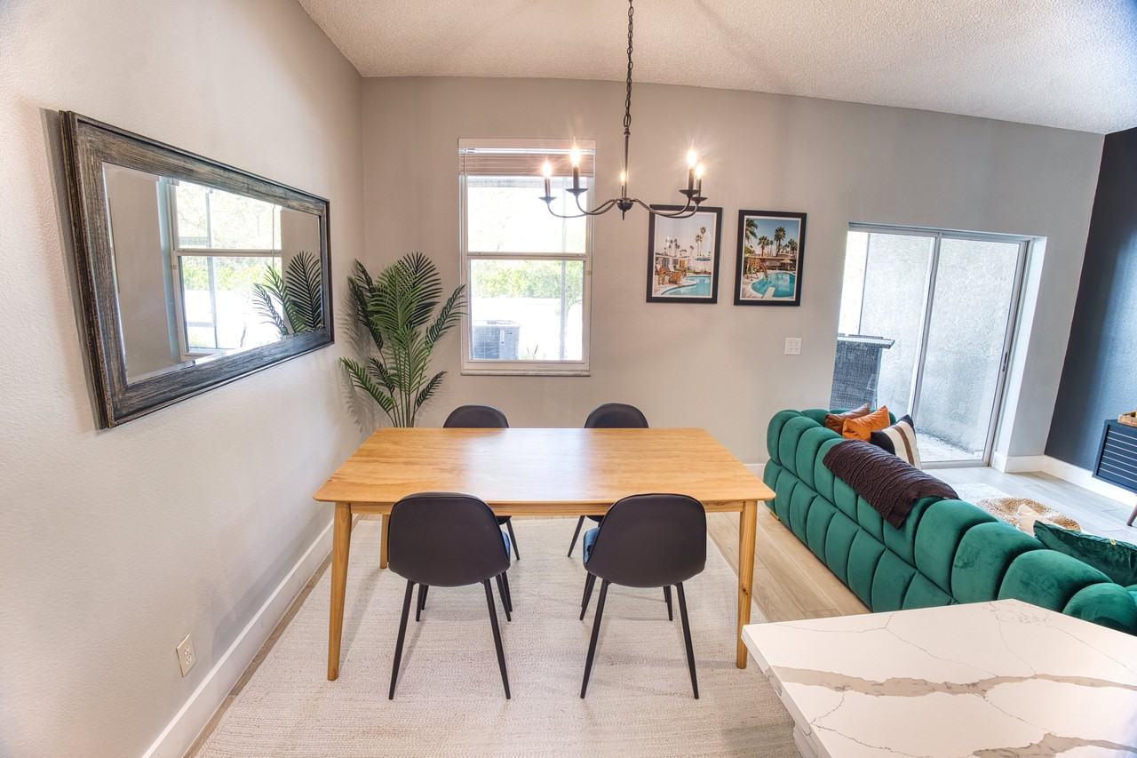 671 Vallance Way Ne - Photo 7 of 29