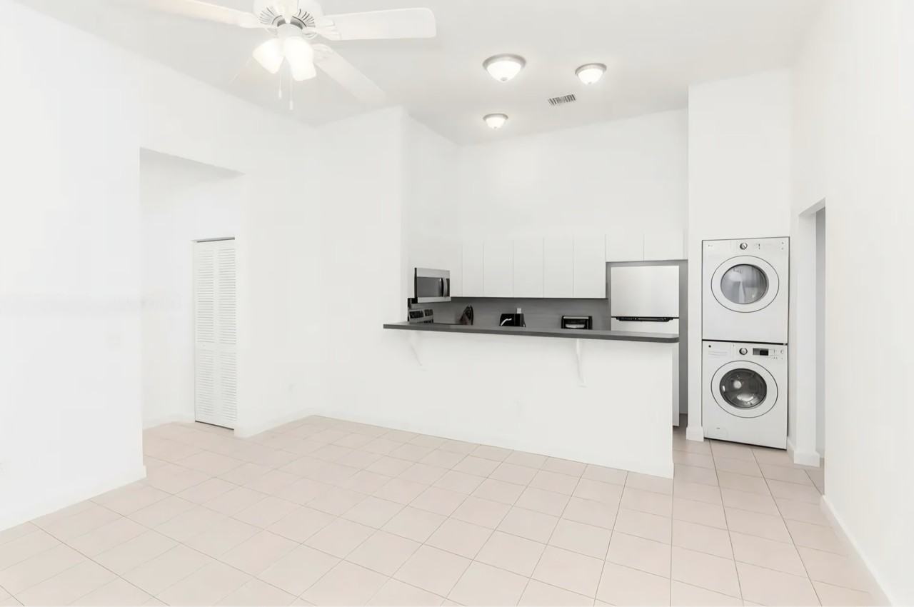 2520 Lincoln St #2518 - Photo 6 of 8