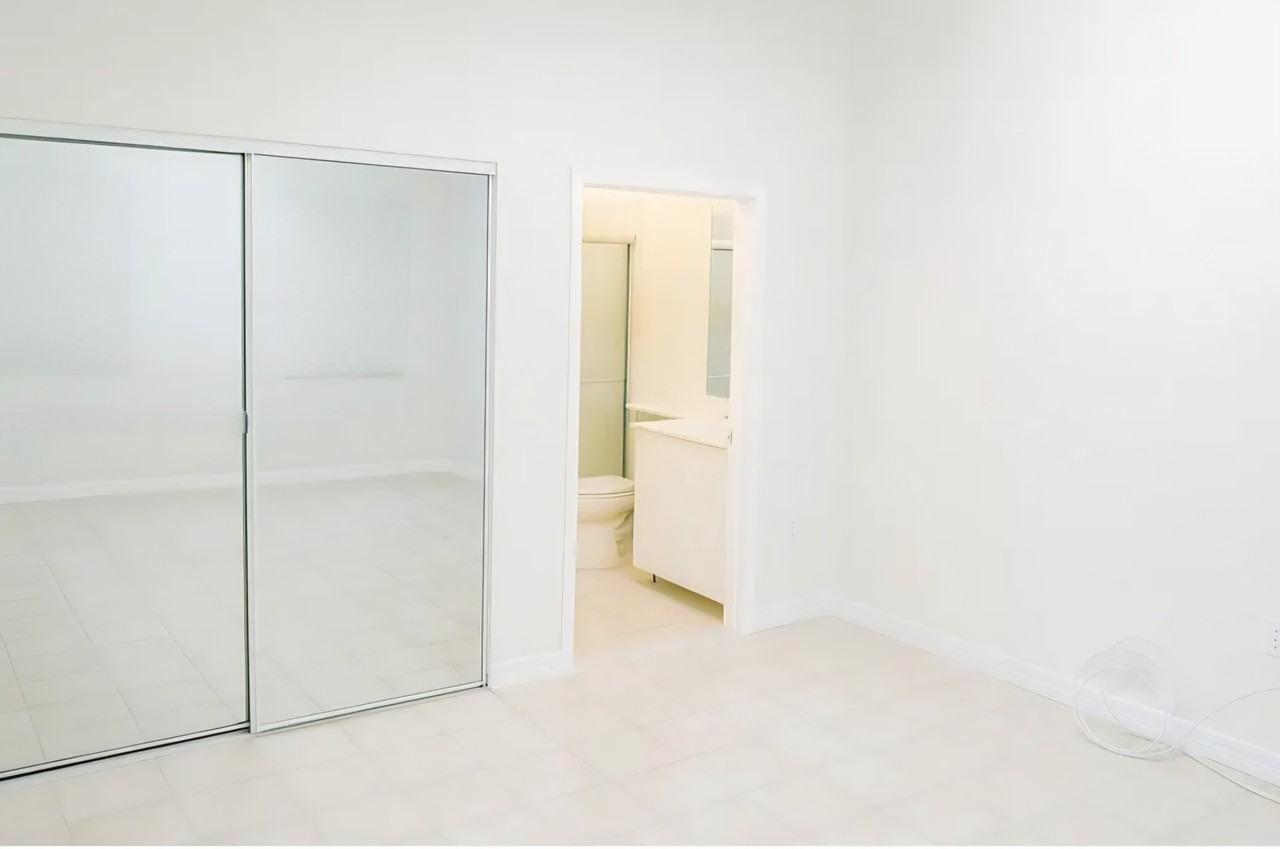 2520 Lincoln St #2518 - Photo 7 of 8