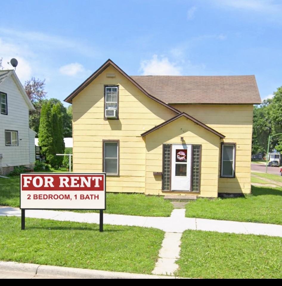 422 1st Ave N #NA - Photo 2 of 8