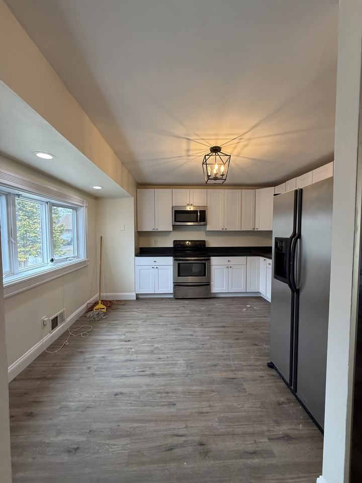 16 East Ct #NA - Photo 3 of 16