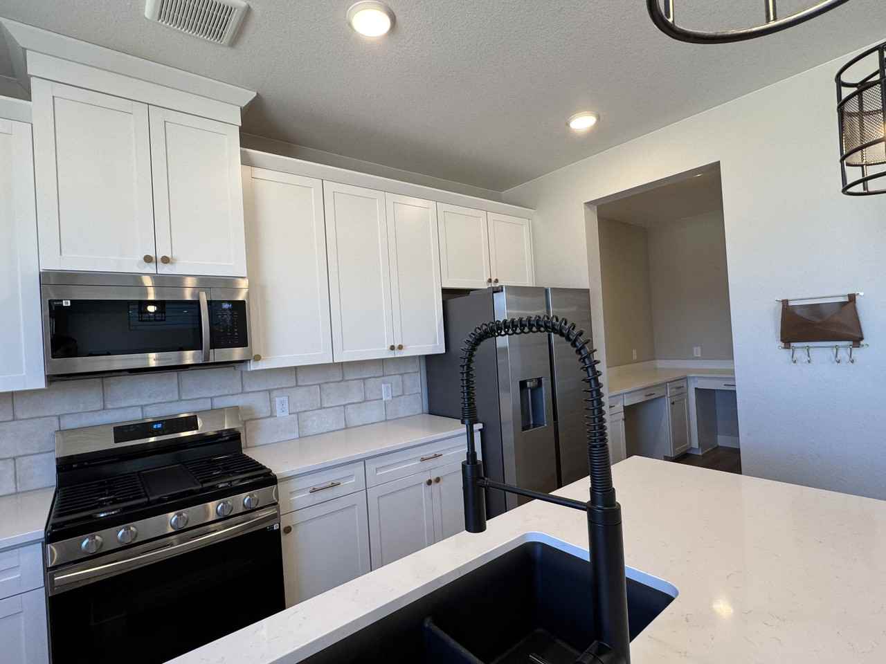 2123 Arikaree Hts #NA - Photo 3 of 22