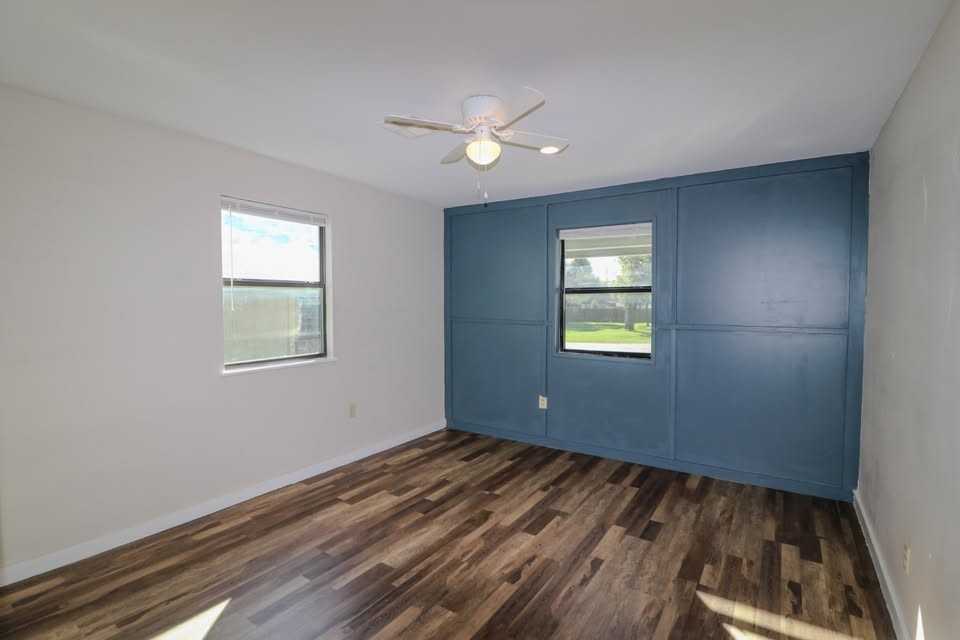 811 W Oak St #NA - Photo 6 of 9