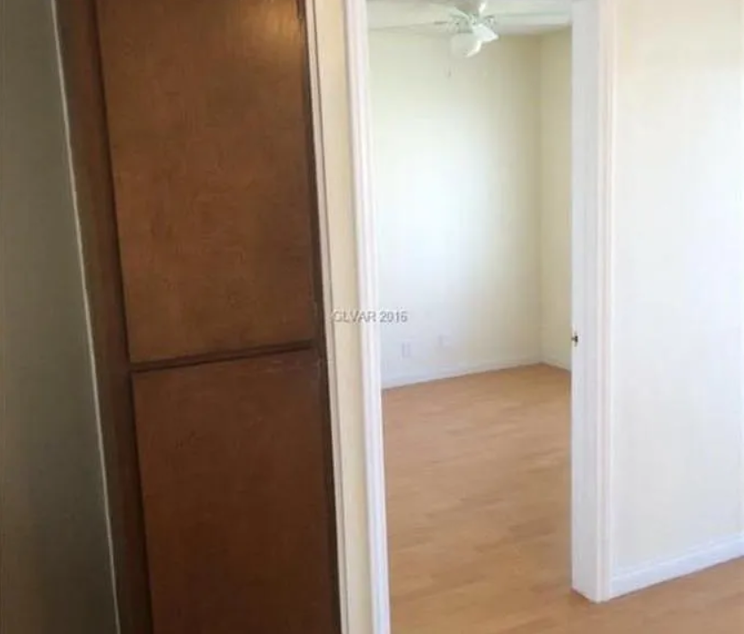 4361 Sanderling Cir #34 - Photo 5 of 7