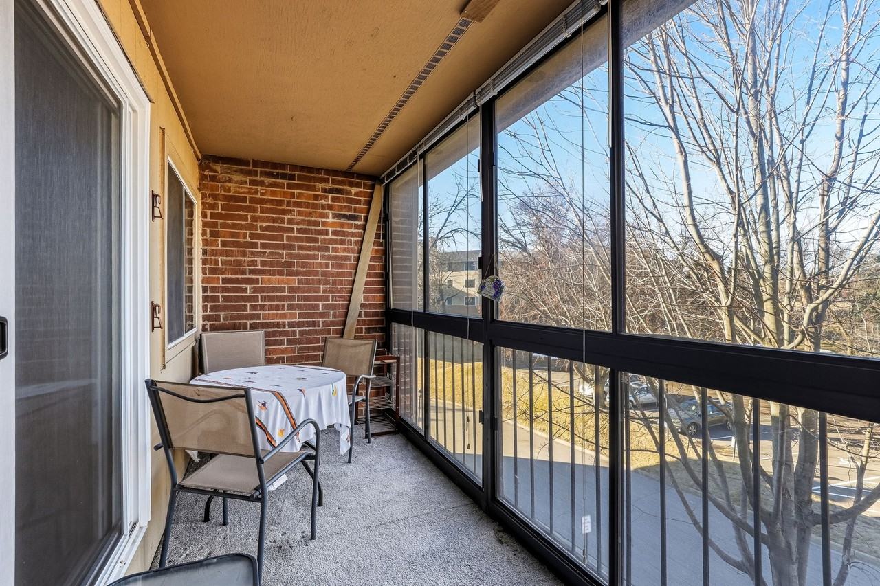 Plymouth Blvd #323 - Photo 2 of 19