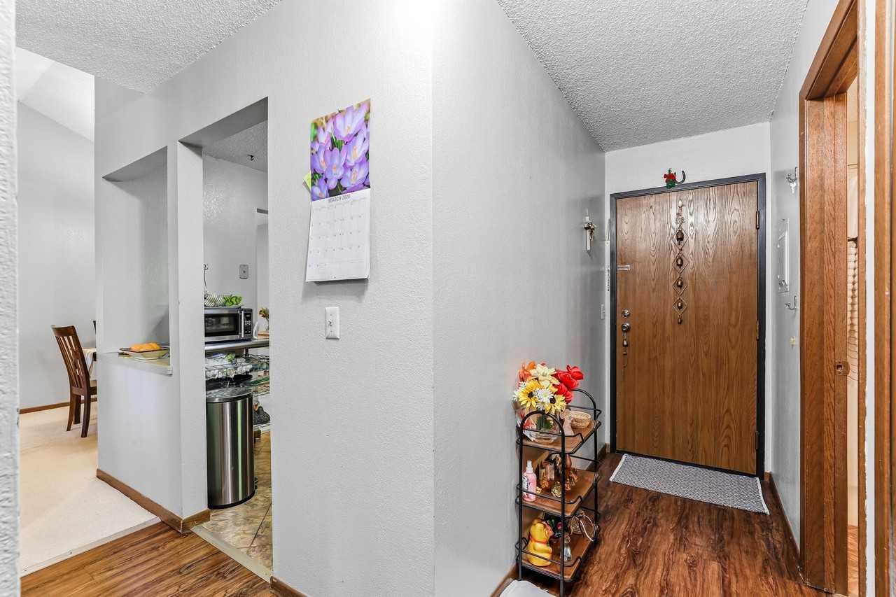 Plymouth Blvd #323 - Photo 5 of 19