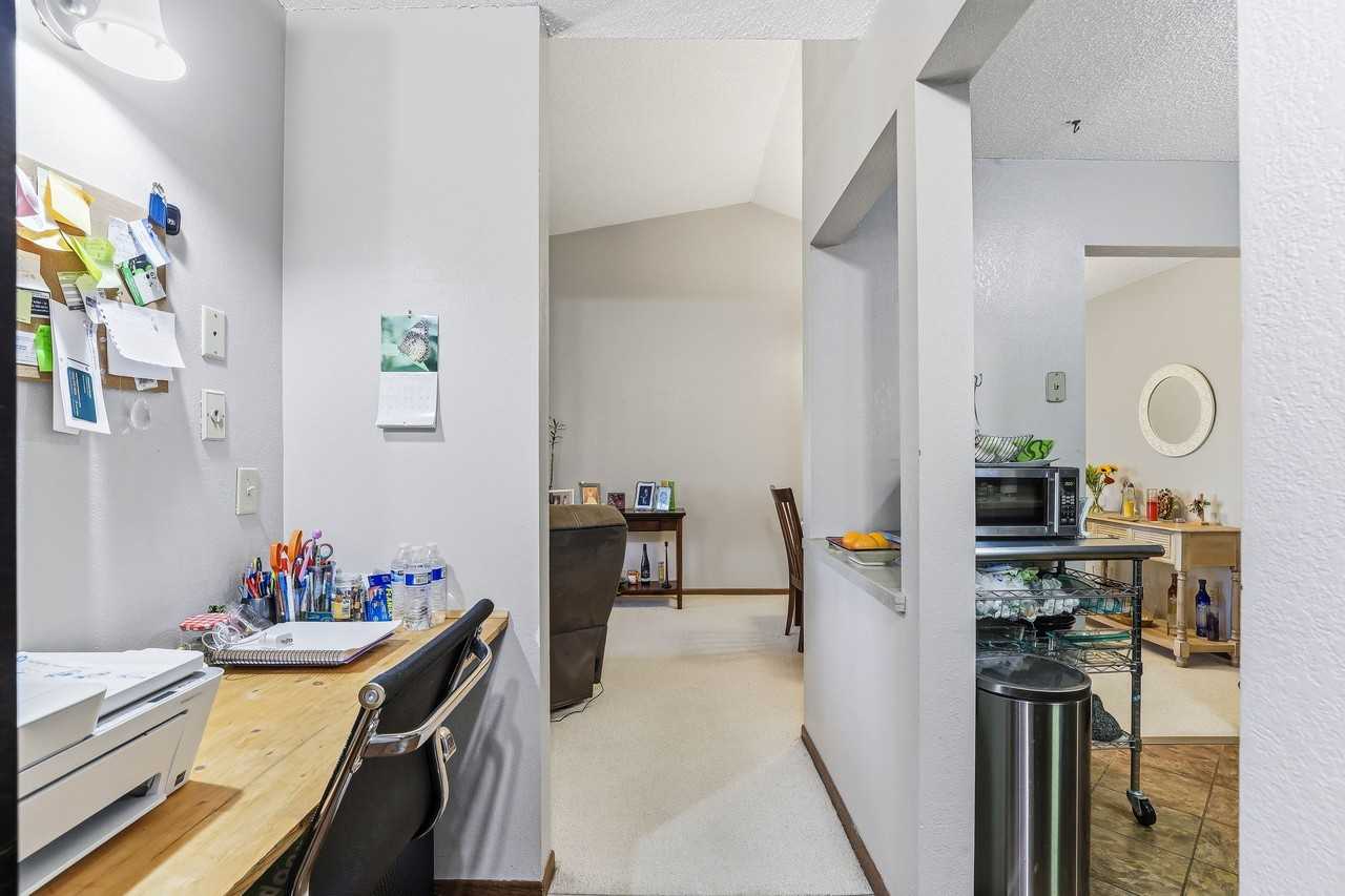 Plymouth Blvd #323 - Photo 7 of 19