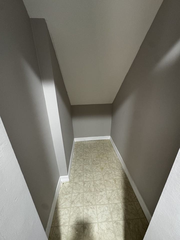 159 Bradford Ct #A - Photo 3 of 18